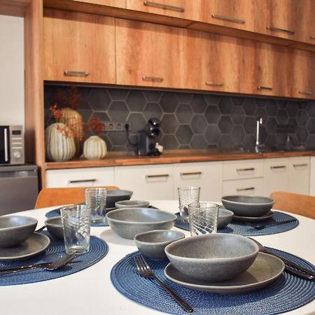 Foter Apartman Kiskunhalas Luaran gambar