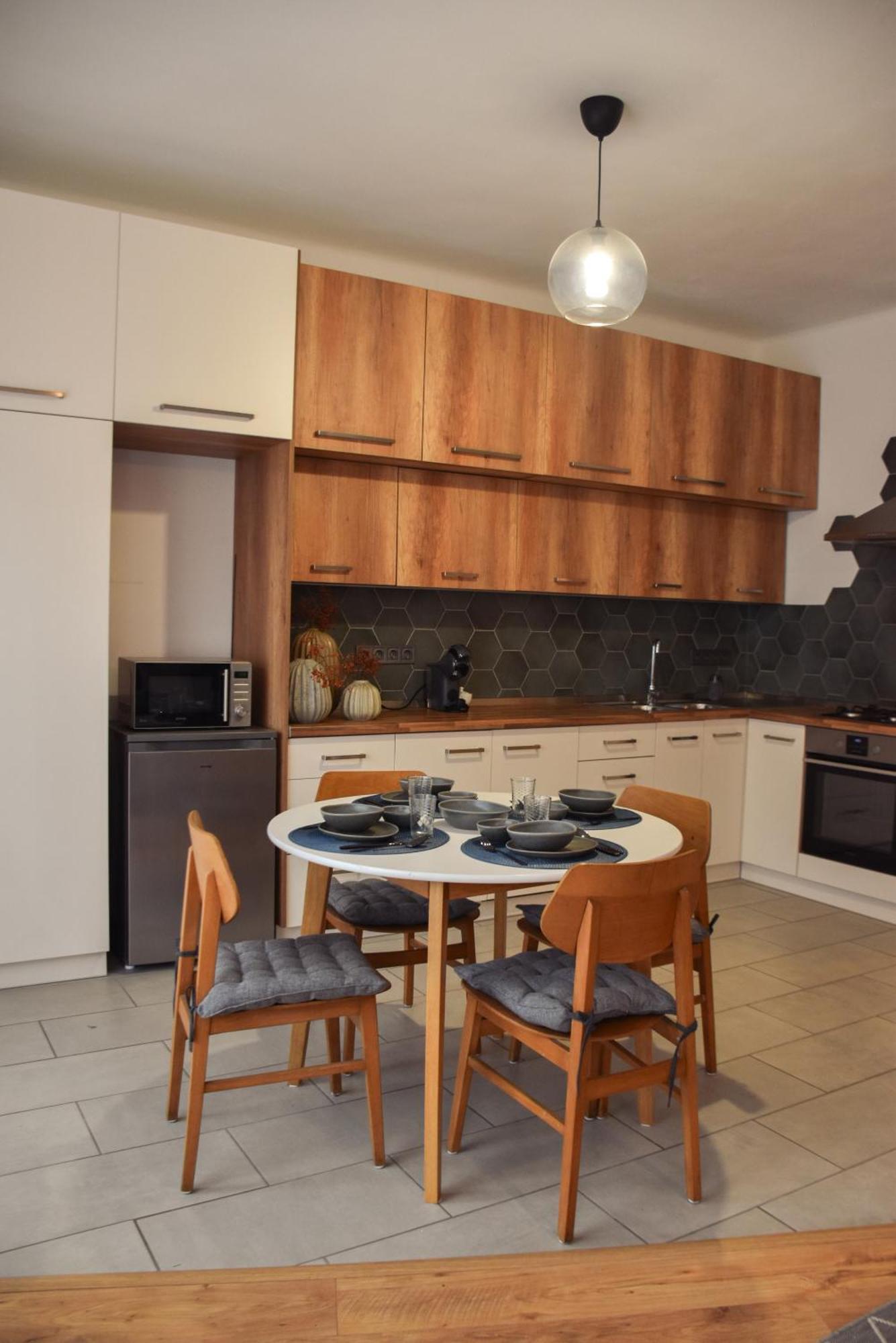 Foter Apartman Kiskunhalas Luaran gambar